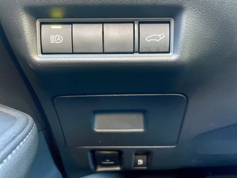 Used 2024 Toyota Grand Highlander AWD image 40