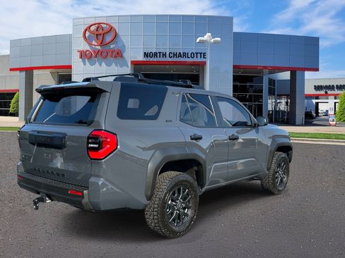 Used 2026 Toyota 4Runner SR5 AWD/4WD image 6