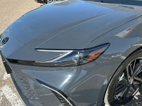 Used 2025 Toyota Camry XSE image 9