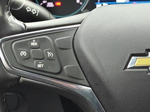 Used 2019 Chevrolet Equinox LT image 23