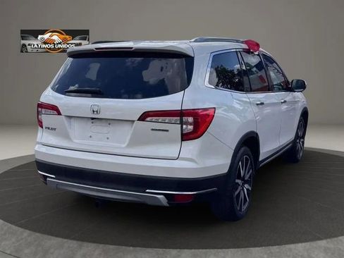 Used 2019 Honda Pilot Touring image 5