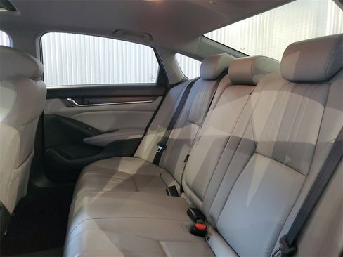 Used 2019 Honda Accord EX-L image 14