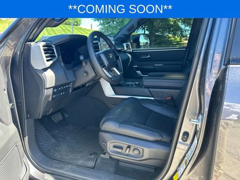 Used 2025 Toyota Tundra Platinum AWD/4WD image 8