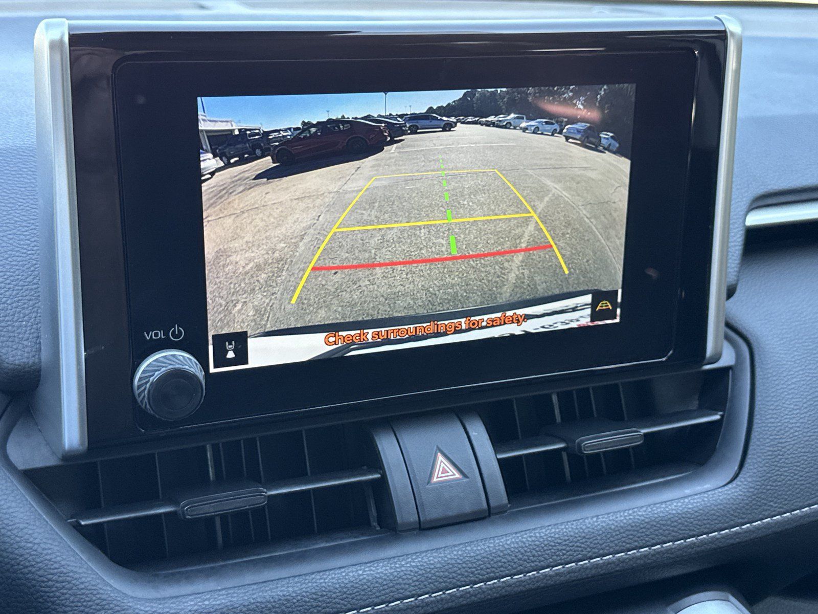 Used 2025 Toyota RAV4 XLE FWD image 22