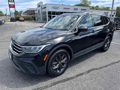 Used 2022 Volkswagen Tiguan SE image 7