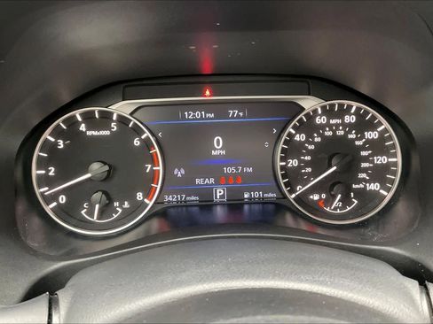 Used 2025 Nissan Altima 2.5 SV FWD image 23