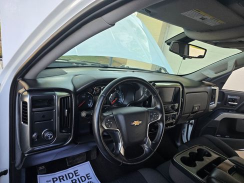 Used 2018 Chevrolet Silverado 1500 LT w/ LT Eassist Package image 18