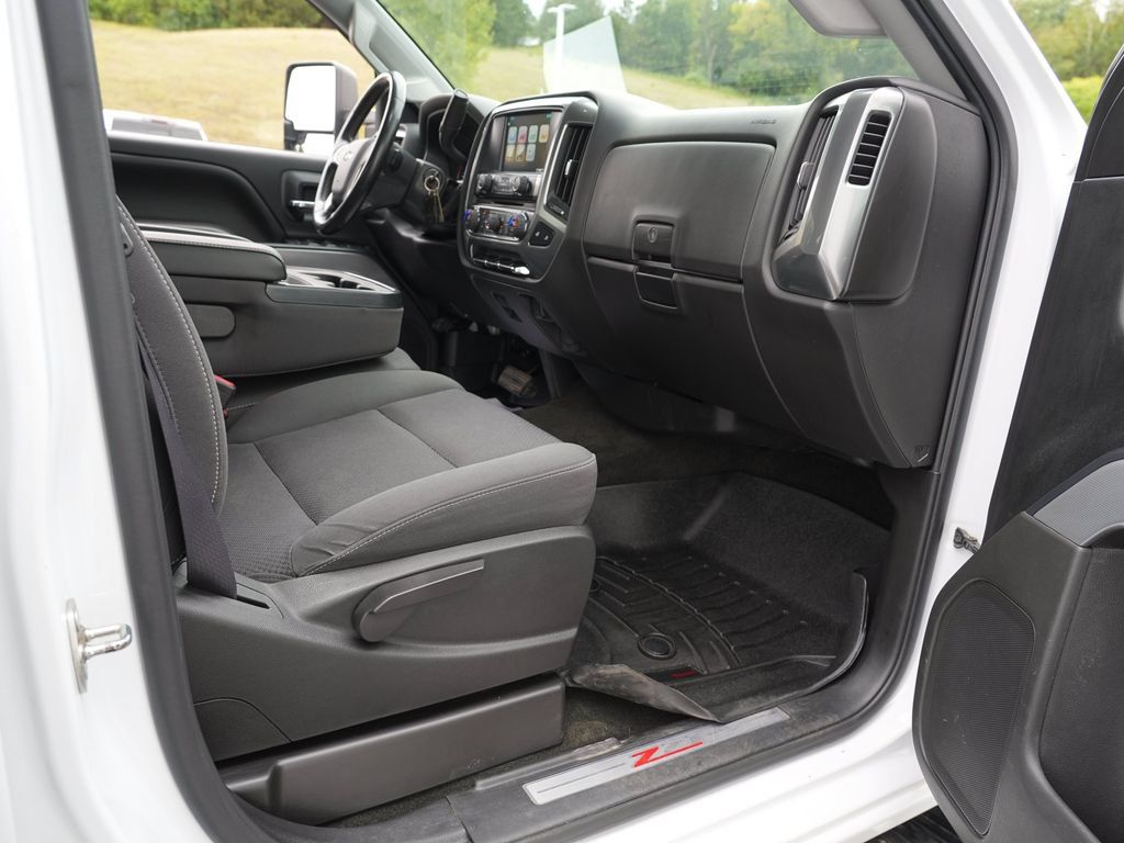 Certified 2016 Chevrolet Silverado 2500 LT w/ LT Convenience Package AWD/4WD image 26
