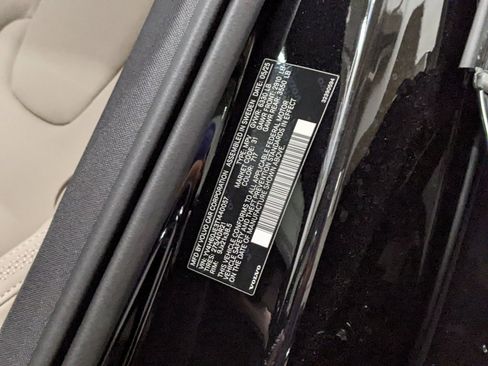 New 2026 Volvo XC90 T8 Plus image 30