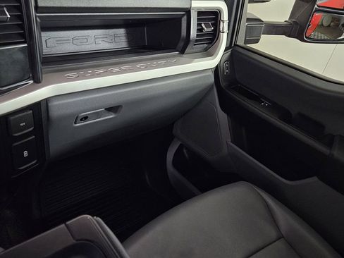 Used 2025 Ford F350 XL w/ XL Chrome Package image 19