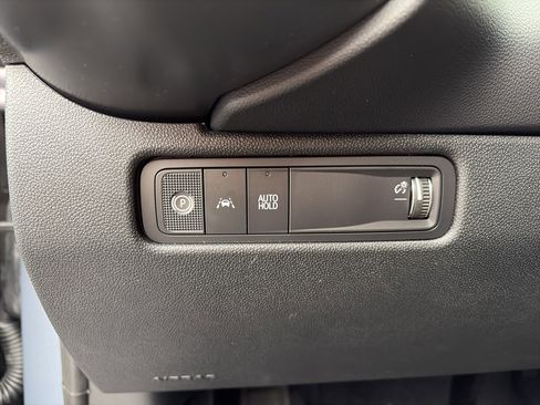 New 2026 Chevrolet Equinox EV LT image 16