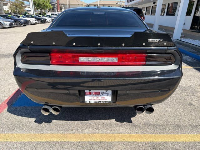 Used 2014 Dodge Challenger SRT8 w/ Harman/Kardon Audio Group RWD image 5