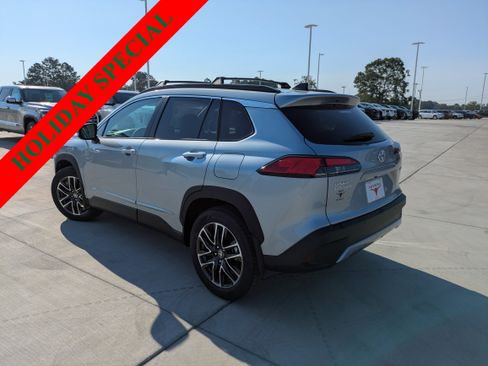 New 2026 Toyota Corolla Cross XLE image 5