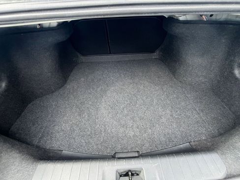 Used 2025 Nissan Sentra S FWD image 31