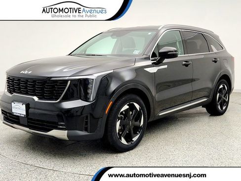 Used 2025 Kia Sorento EX AWD/4WD image 1