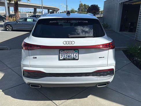 Used 2025 Audi Q5 Premium Plus w/ Premium Plus AWD/4WD image 7