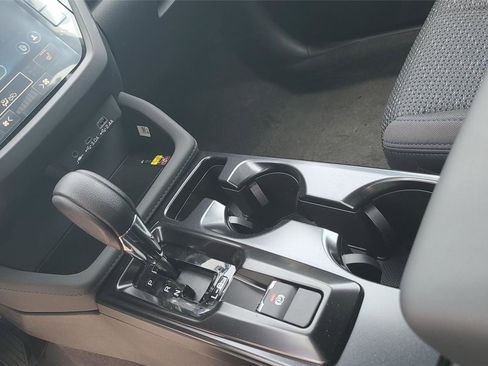 New 2026 Subaru Forester Premium AWD/4WD image 19