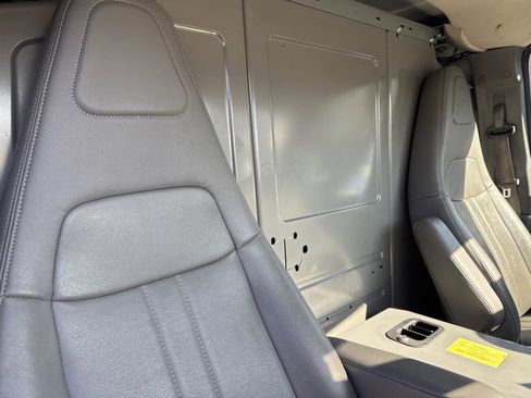 Used 2019 Chevrolet Express 3500 Extended w/ Driver Convenience Package image 11