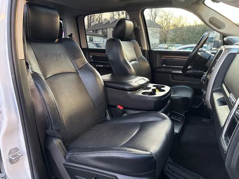 Used 2017 RAM 1500 Laramie w/ Convenience Group image 26