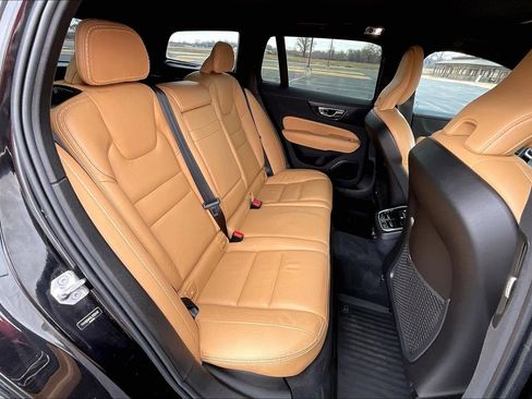 Used 2020 Volvo V60 T5 Cross Country w/ Protection Package Premier image 16