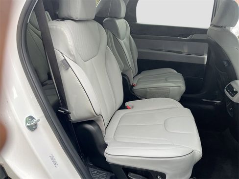Used 2024 Hyundai Palisade SEL image 27