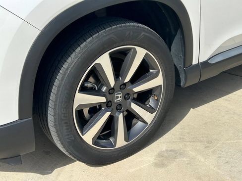 Used 2023 Honda Pilot Elite image 9