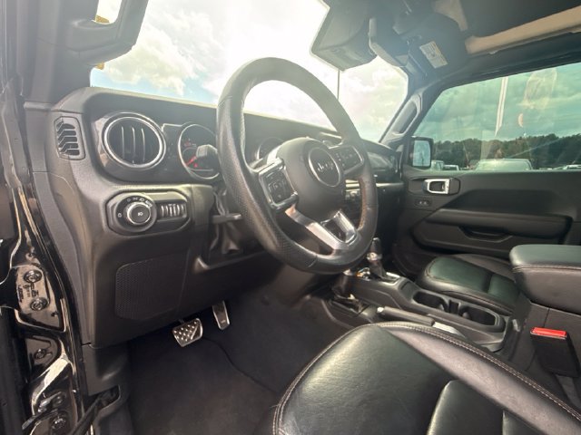 Used 2022 Jeep Wrangler Unlimited Rubicon w/ Dual Top Group AWD/4WD image 17