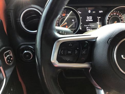 Used 2018 Jeep Wrangler Unlimited Sahara w/ Cold Weather Group AWD/4WD image 30