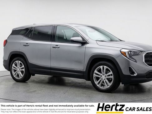 Used 2024 GMC Terrain SLE FWD image 1