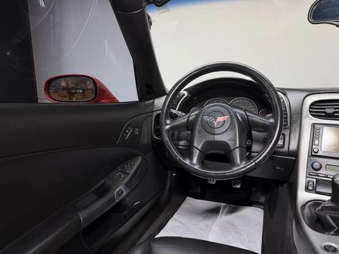 Used 2005 Chevrolet Corvette Coupe w/ Preferred Equipment Group RWD image 16