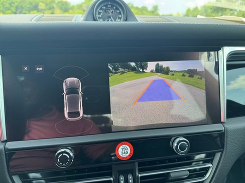 New 2025 Porsche Macan S image 23