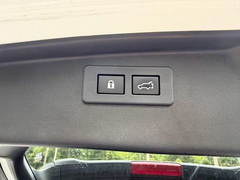 Used 2020 Subaru Outback Onyx Edition XT AWD/4WD image 16