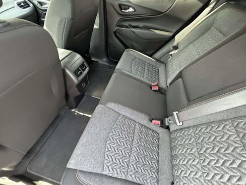 Used 2024 Chevrolet Equinox LT FWD image 11