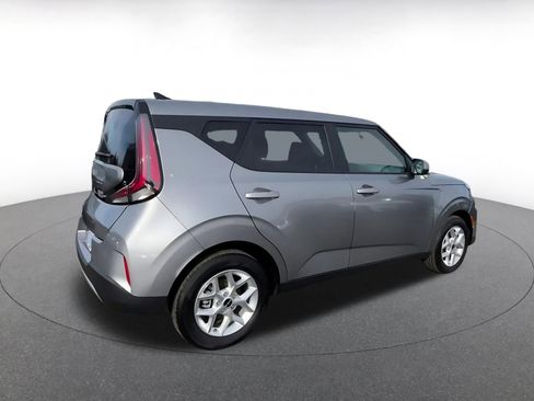 Used 2025 Kia Soul LX w/ LX Technology Package image 15