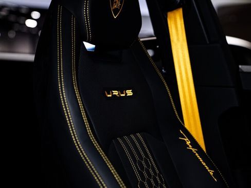 Used 2023 Lamborghini Urus Performante AWD/4WD image 20