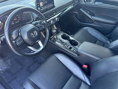 Certified 2024 Honda Civic Sport Touring image 4