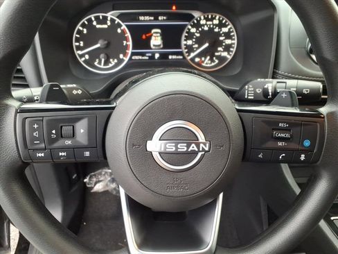 Used 2023 Nissan Rogue SV image 30