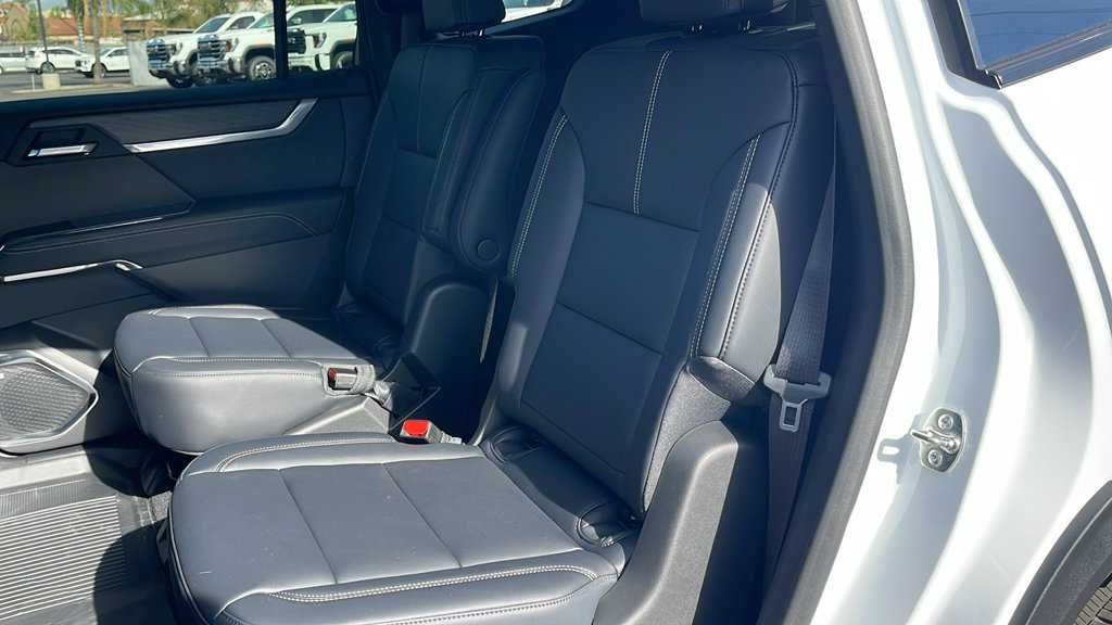 New 2027 GMC Acadia Elevation w/ Black Edition FWD image 15