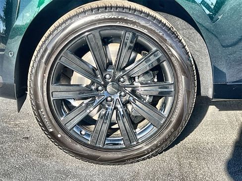 New 2026 Land Rover Range Rover SE image 10