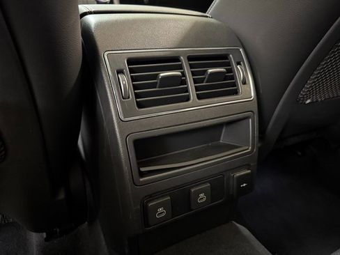 Used 2025 Jaguar F-PACE R-Dynamic S image 22