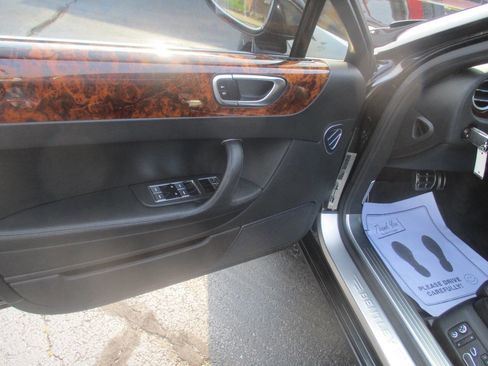 Used 2008 Bentley Flying Spur Flying Spur image 19