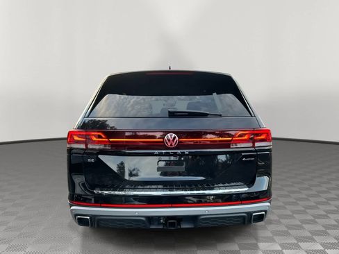 New 2026 Volkswagen Atlas Peak Edition AWD/4WD image 4