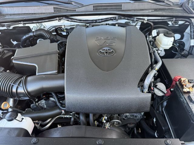 Used 2023 Toyota Tacoma TRD Off-Road RWD image 32