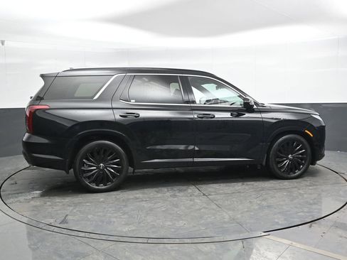 Used 2024 Hyundai Palisade Calligraphy image 4