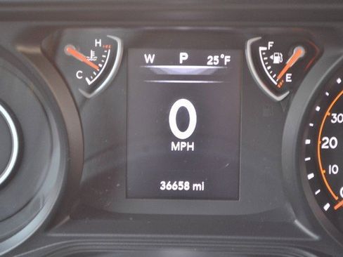 Used 2024 Jeep Wrangler Sport S image 23