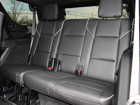 Used 2024 Cadillac Escalade Sport w/ LPO, ONYX Package image 14