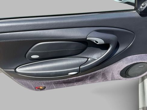 Used 2005 Porsche 911 Carrera image 17