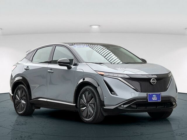 Used 2023 Nissan Ariya AWD/4WD image 8