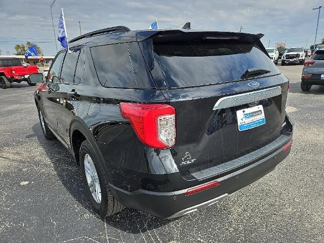 Used 2024 Ford Explorer XLT w/ Equipment Group 202A AWD/4WD image 5
