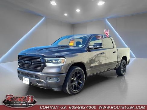 Used 2024 RAM 1500 Laramie AWD/4WD image 8